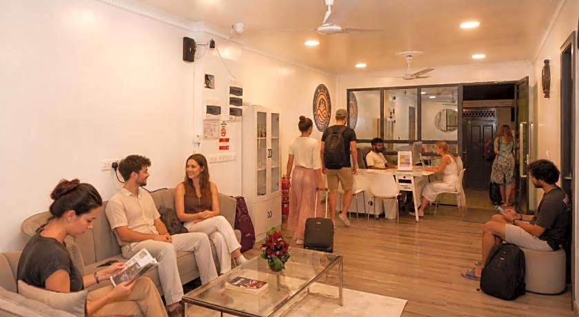 SIS Tourist Villa