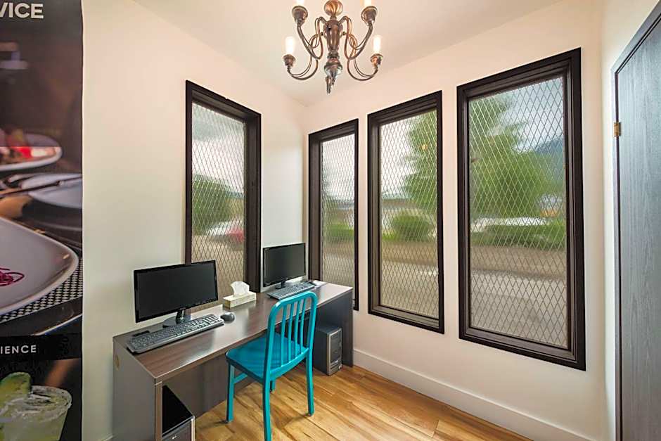 Stoke Hotel, SureStay Collection By Best Western