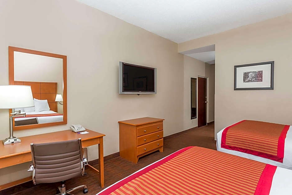 Baymont by Wyndham Savannah/Garden City