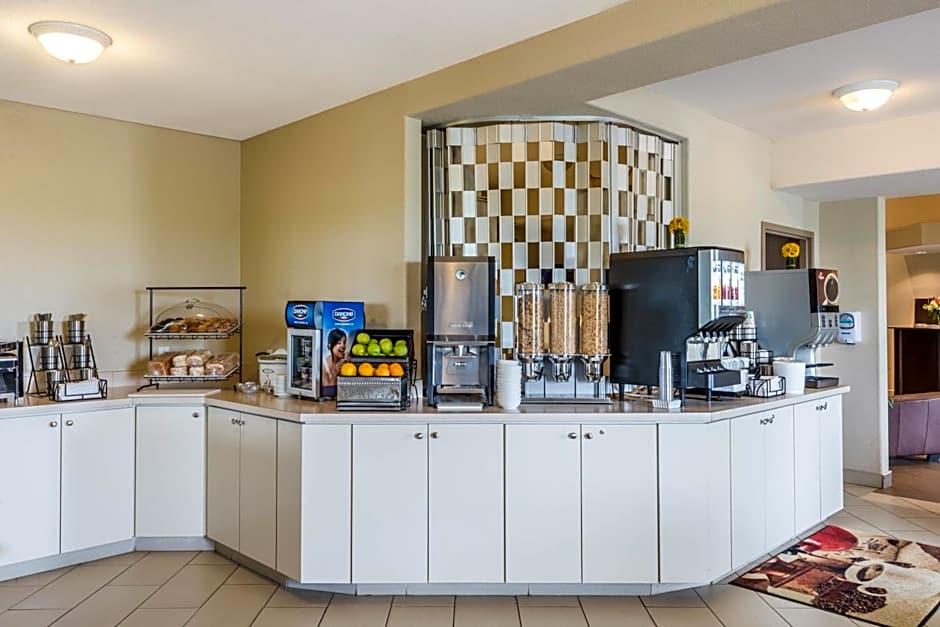 Super 8 by Wyndham Windsor NS