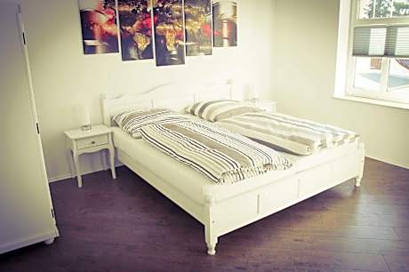 Doppelbett Oder Zwei Einzelbetten-Eigenes Badezimmer