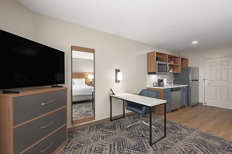 Candlewood Suites Mobile-Downtown By IHG