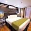 Hyde Park Hotel