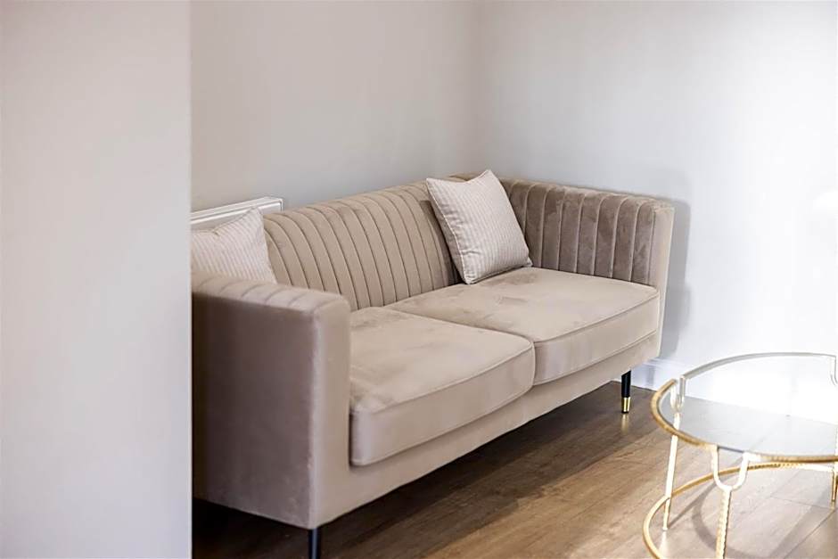 Marshall Meadows Manor House