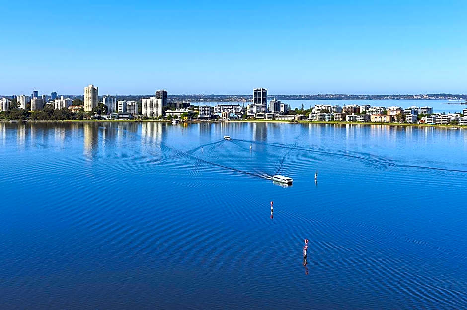 DoubleTree By Hilton Perth Waterfront