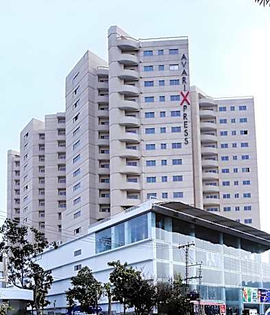 Avari Xpress Gulberg