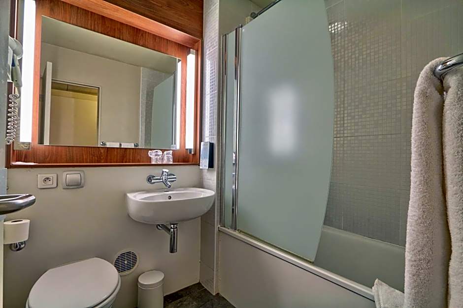 Hotel Campanile Roissy