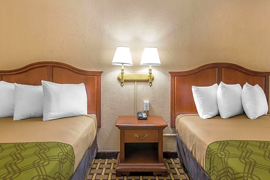 Econo Lodge Midtown