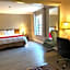 Ramada by Wyndham Los Angeles/Wilshire Center