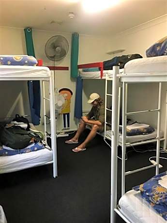 Bed in 6-Bed Mixed Dormitory Room (E)