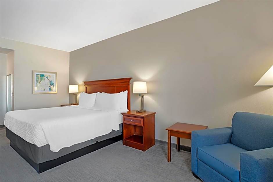 Best Western Plus Executive Hotel And Suites