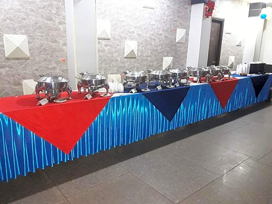 Hotel Crimson Palace