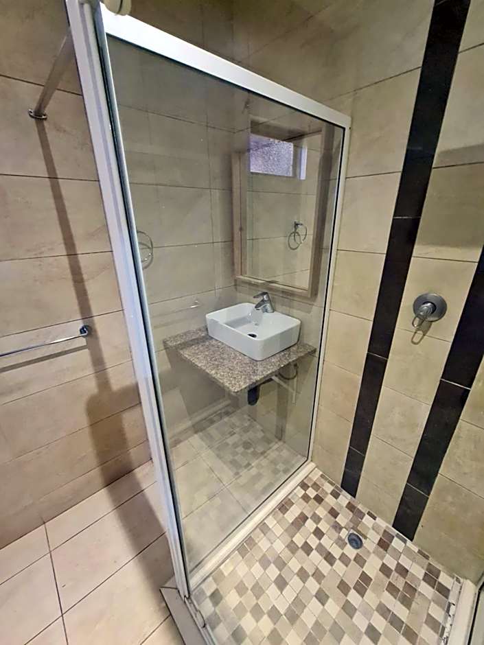 Luxe on Ridge Boutique Hotel