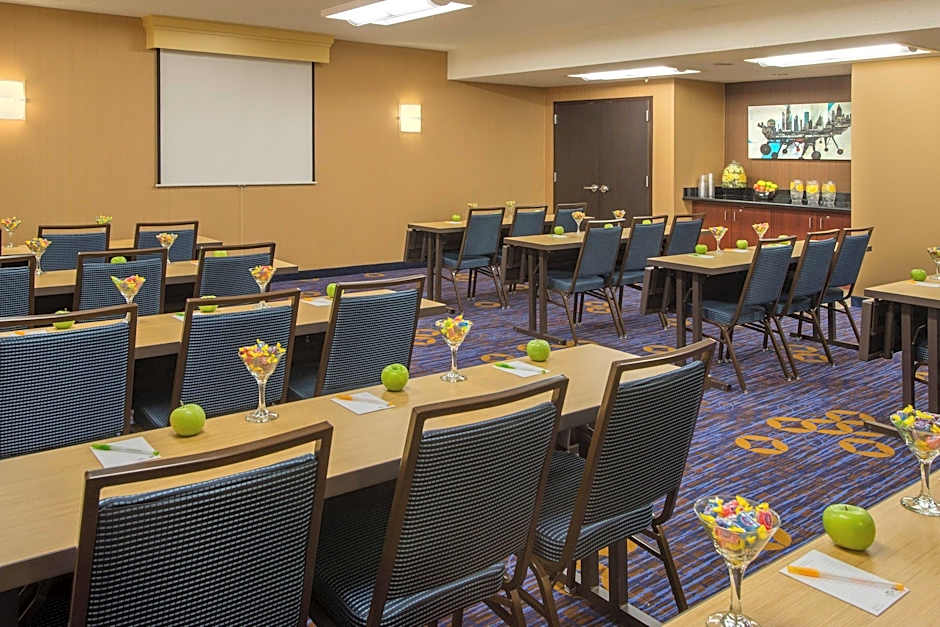 Courtyard by Marriott Detroit Southfield