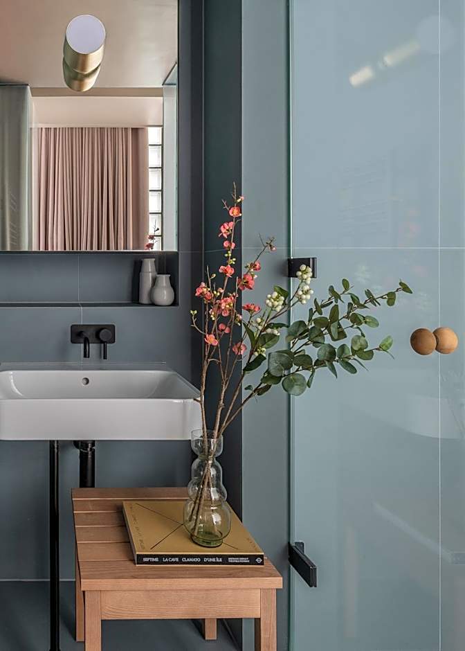 Buckle Street Studios by Locke