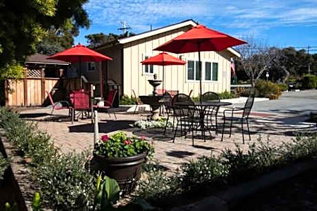Monterey Peninsula Inn