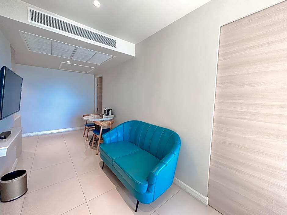 Centara Sonrisa Residences & Suites Sriracha