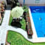 Apartment Tortugas- rooms with AC, and great pool at 5 min to Carrizalillo beach and restaurants of Benito Juarez Bulevard