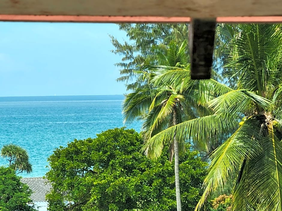 Lanta Mermaid Boutique House Hotel