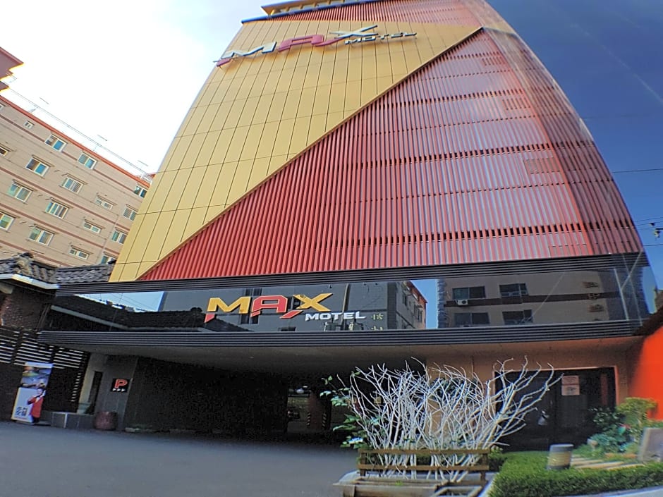 Sasang Max Motel