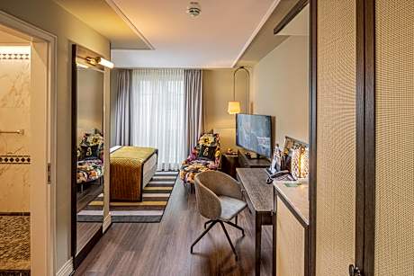 Single Room Living