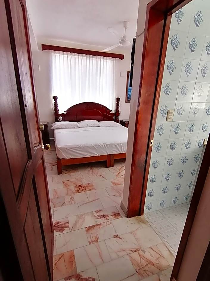 Don Luis Hostal - Sucursal Hidalgo - Tecolutla