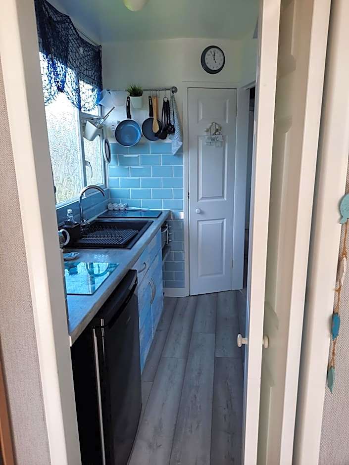 Family Tides-Chapel Saint Leonards