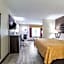 Quality Inn & Suites Canton