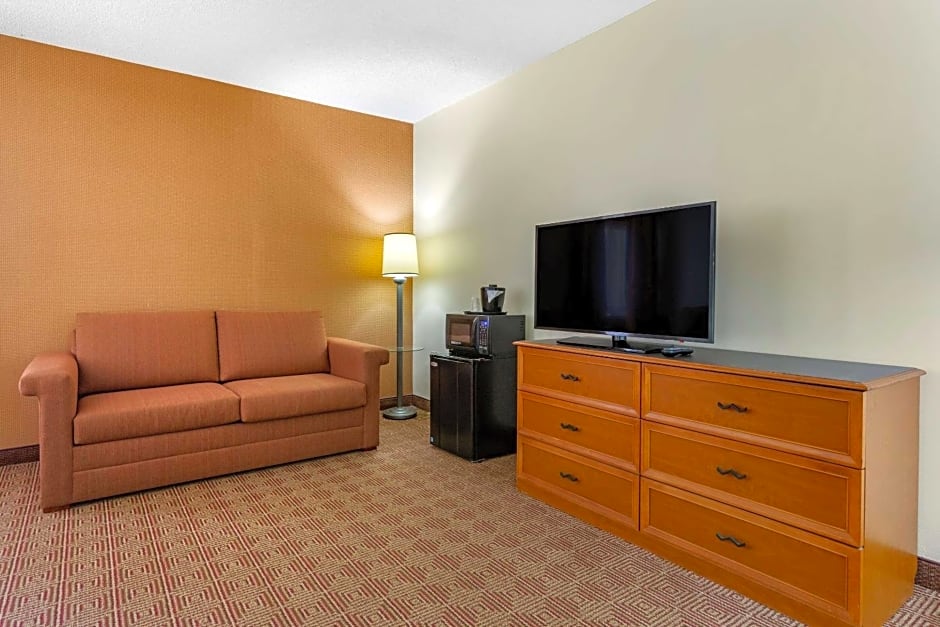 Quality Inn & Suites Raleigh Durham Airport