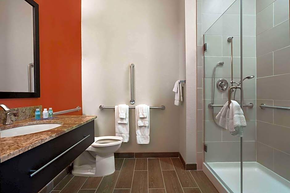 Baymont by Wyndham Hobbs