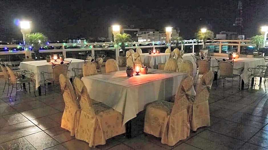 Crystal Lodge