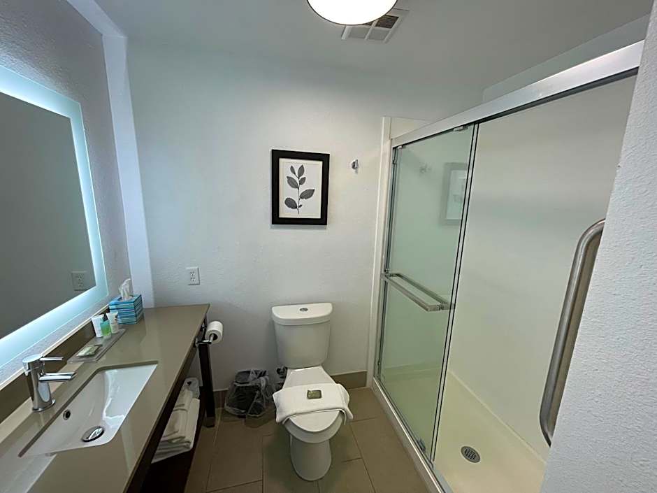 Country Inn & Suites by Radisson, Midway - Tallahassee West