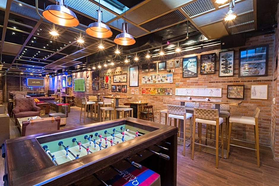 Alqasr Metropole Hotel