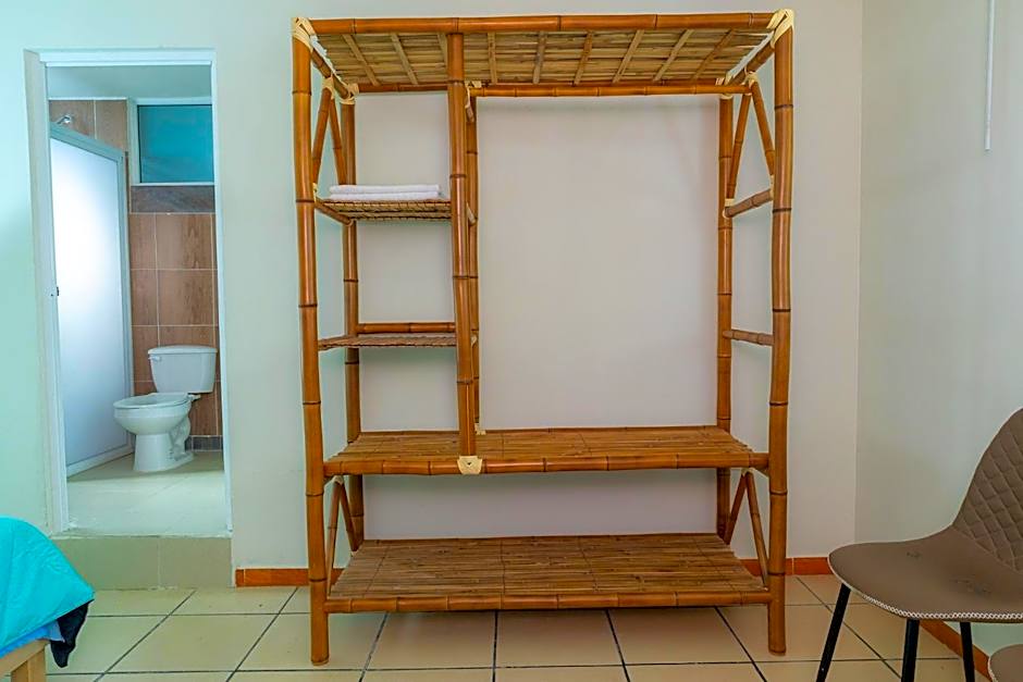 La Créme de la Créme Hostel