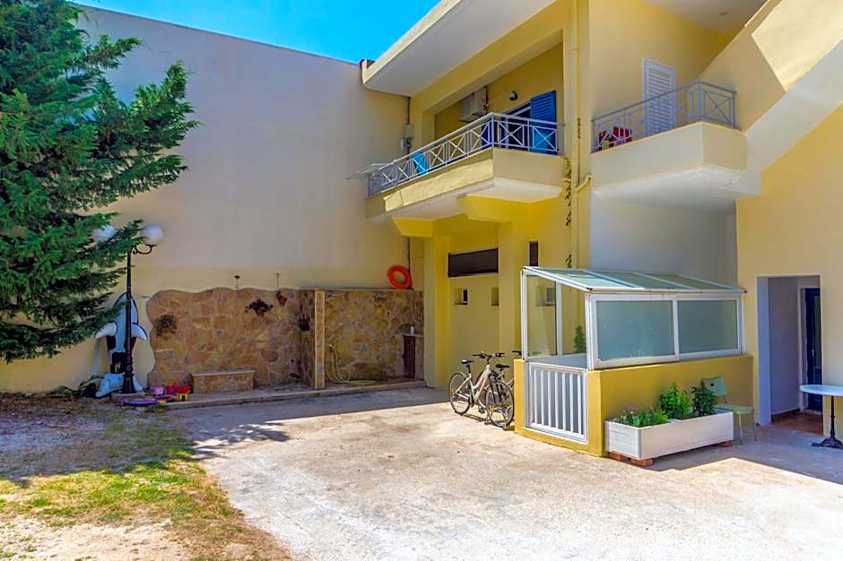 Hotel Loukas Vrachos