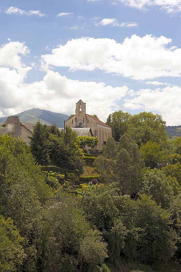 Villa Mariale by Popinns