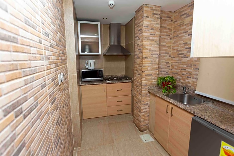 Roots Apartment Hotel