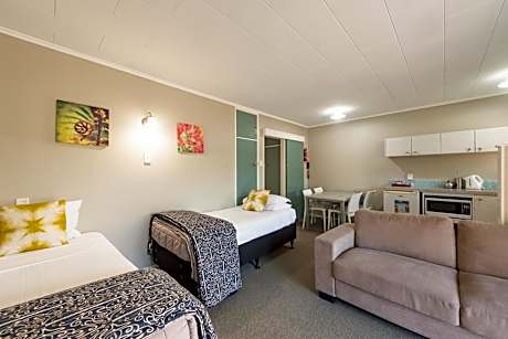 Superior One-Bedroom Apartment