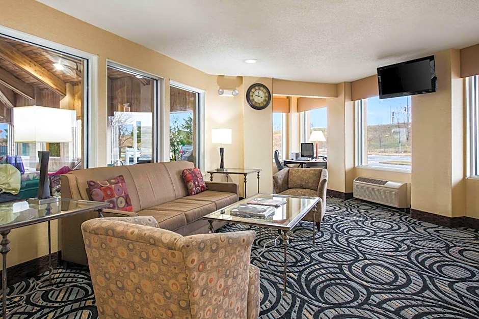 Quality Inn & Suites Menomonie