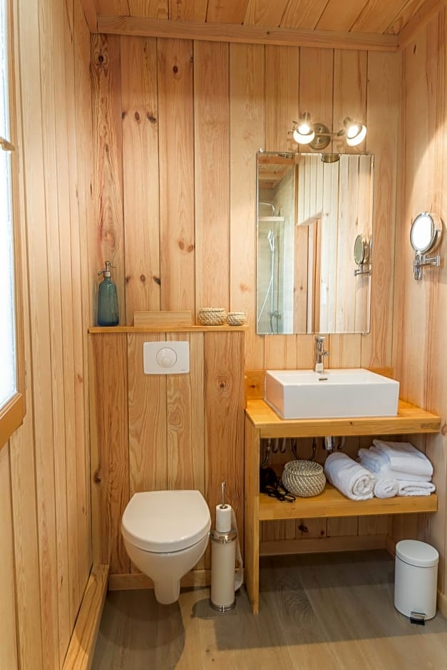 Centre Cap-ferret, les chambres du phare, bassin