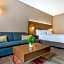 Holiday Inn Express & Suites St. Petersburg - Seminole Area By IHG