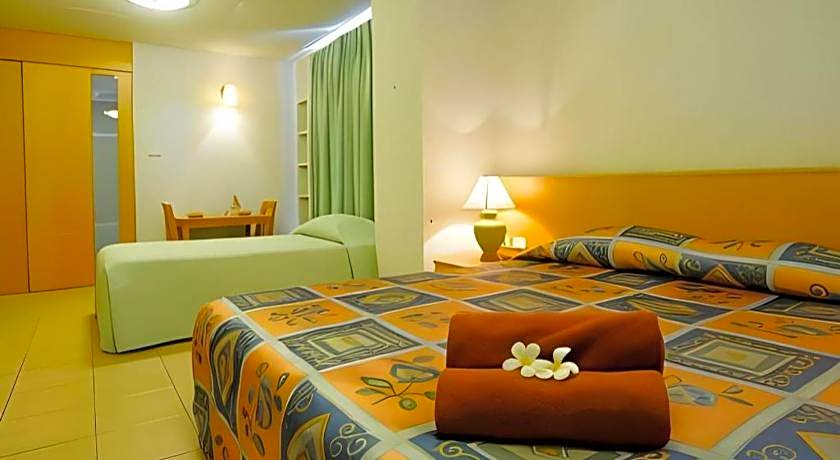 Diamond City Place Hotel