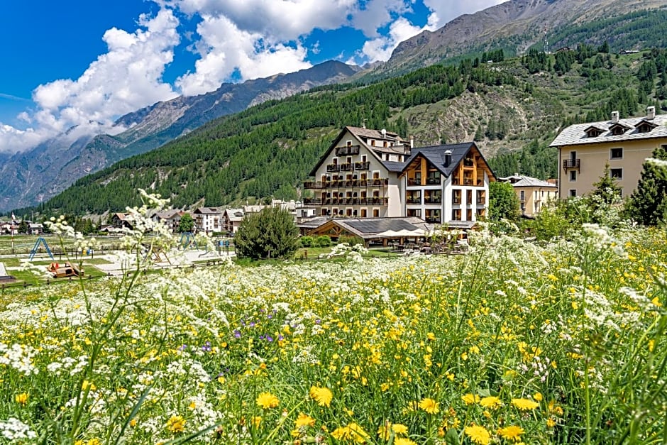 Hotel Sant'Orso - Mountain Lodge & Spa