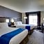 Holiday Inn Express Hotel & Suites Meadowlands Area