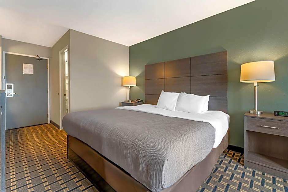 Quality Inn Mauston I-90