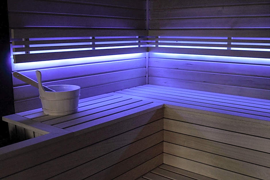 Logis Hostellerie des Clos et restaurant Bistrot des grands crus et Maison de la tour Chablis