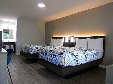 2 Full Beds | Smoking, Micfridge