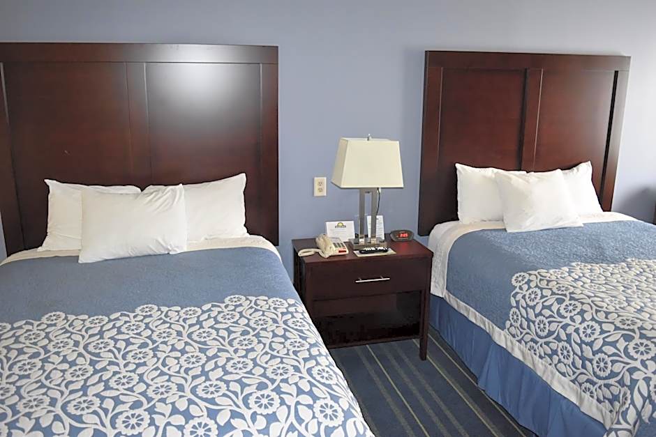Photo 1 of 5 of 2 Queen Beds, Mobility Accessible