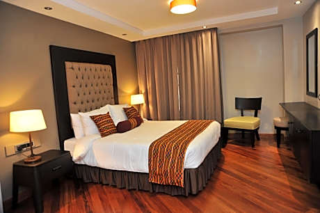 Standard Two-Bedroom Apartment with Private Kitchen and Balcony