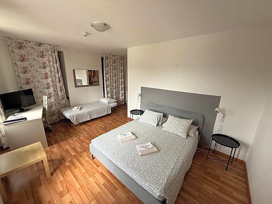 Photo 1 of 18 of Suite